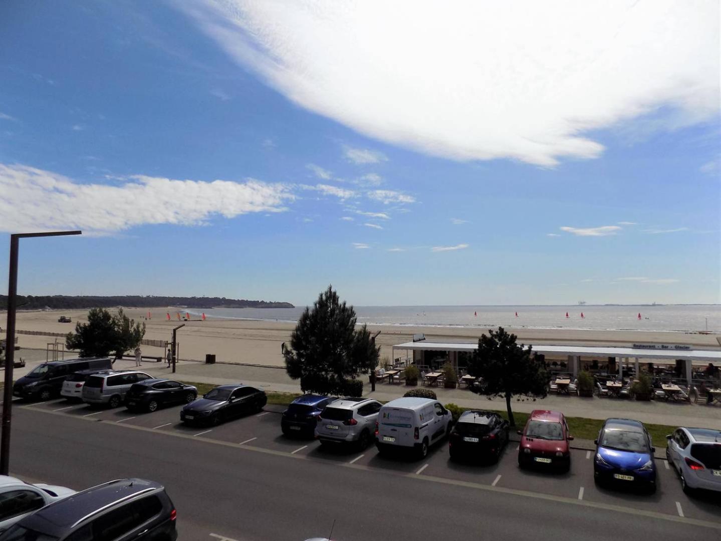 Saint Georges De Didonne - Pleine Vue Mer Pour Ce Studio Cabine Face A La Plage Exterior foto