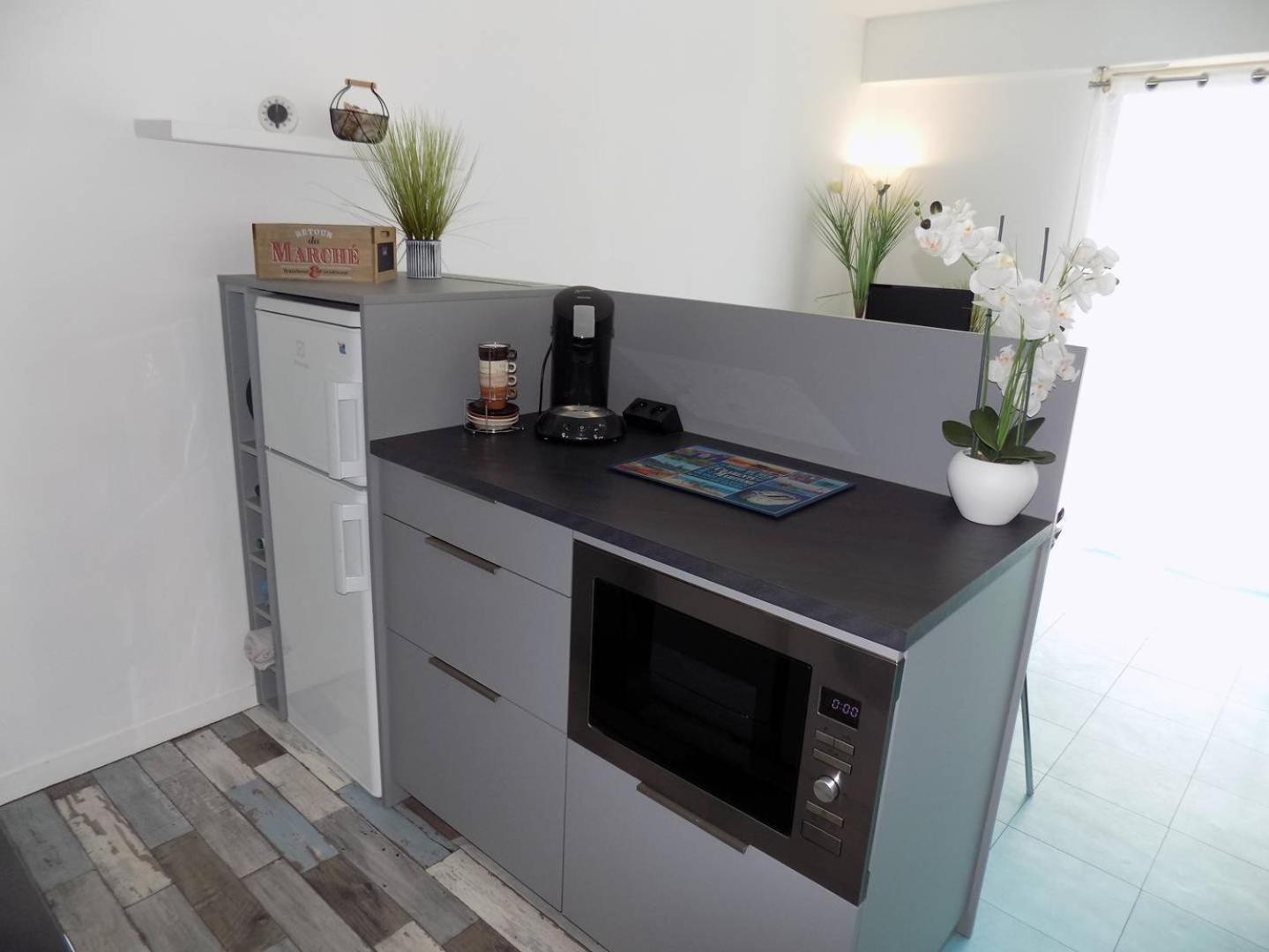 Saint Georges De Didonne - Pleine Vue Mer Pour Ce Studio Cabine Face A La Plage Exterior foto