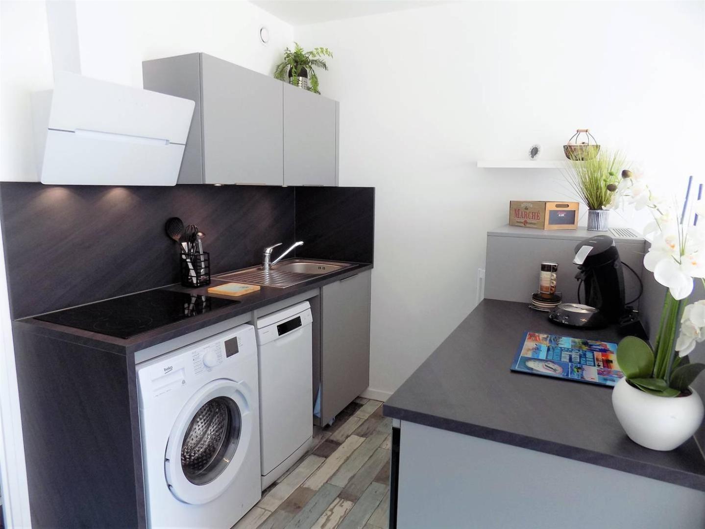 Saint Georges De Didonne - Pleine Vue Mer Pour Ce Studio Cabine Face A La Plage Exterior foto