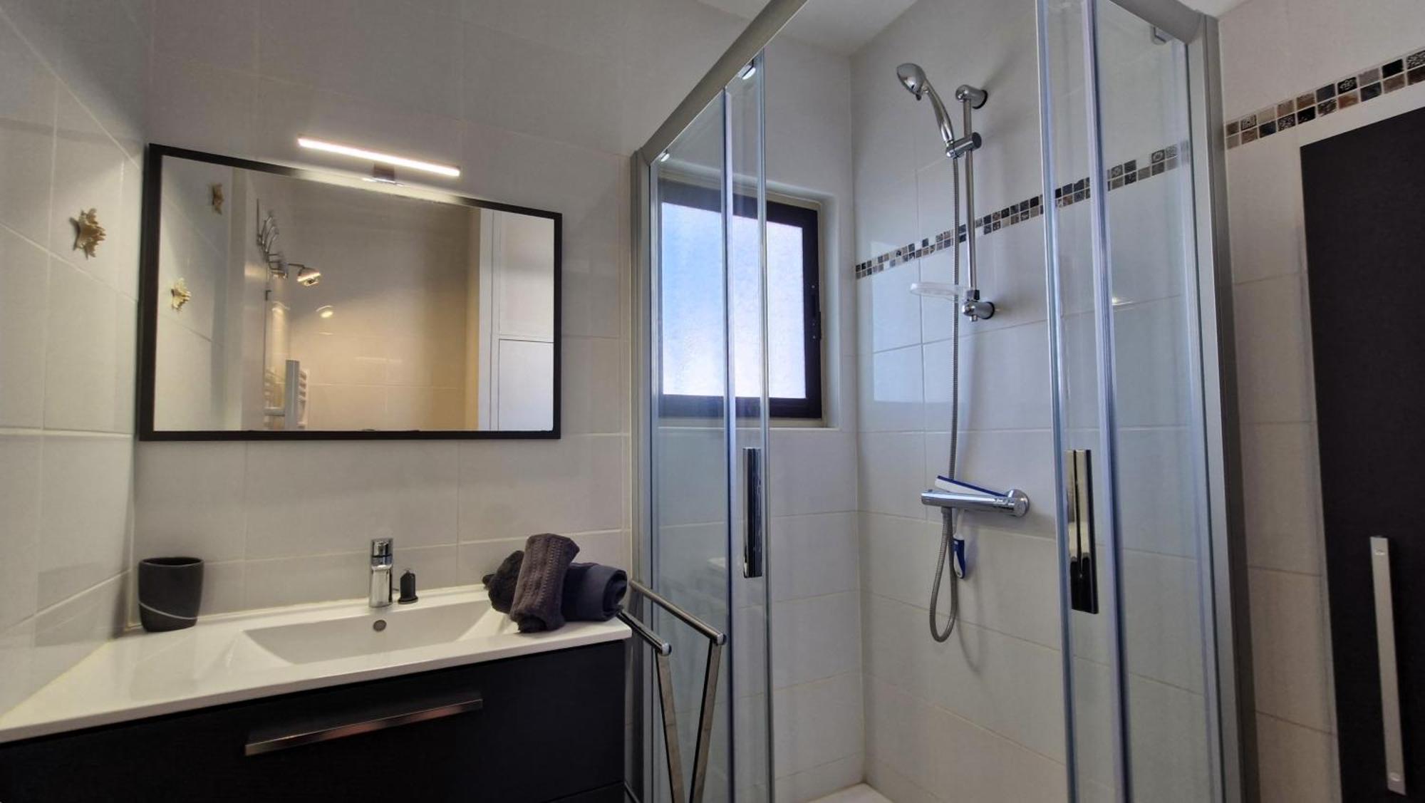 Saint Georges De Didonne - Pleine Vue Mer Pour Ce Studio Cabine Face A La Plage Exterior foto